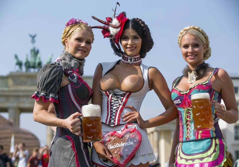 Naked Bavarian women
