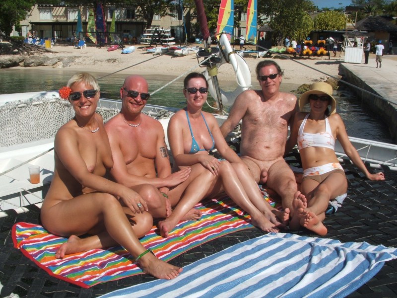 Swingers contests on the beach
