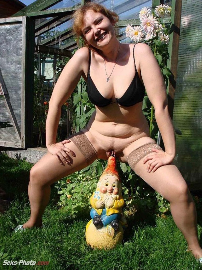 Naked women in the country in the garden