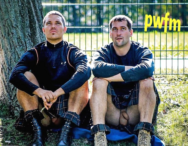 Naked Scots under Kilt