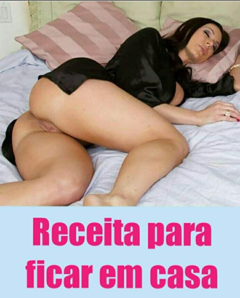 Kendra Last sleeps in bed