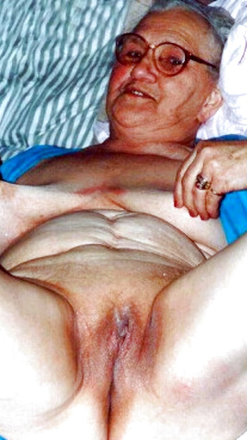 Very old naked old women