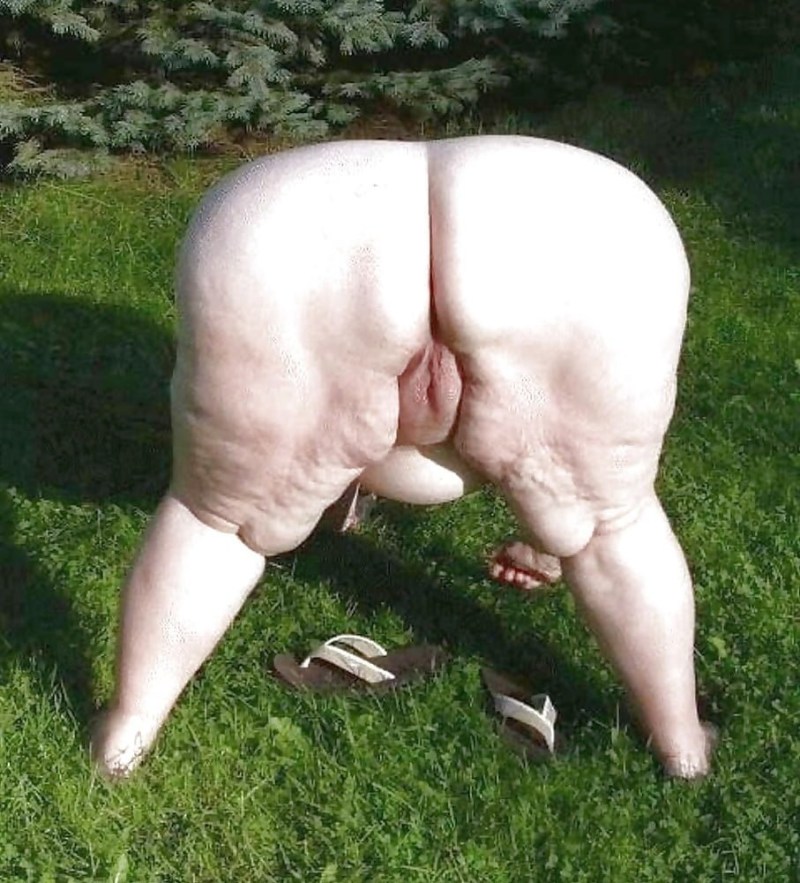 Fat Old Women's Naked Asses