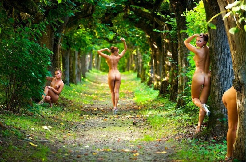 Unusual girls naked