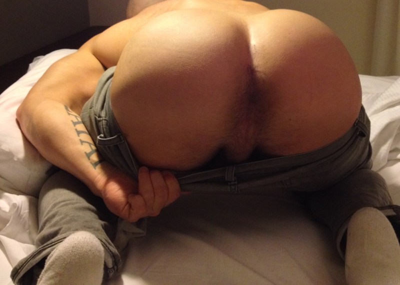 Men's priests without panties