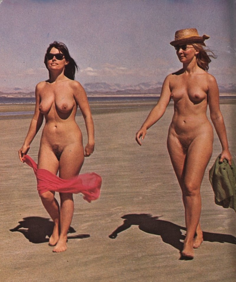 Retro photo shoot on the beach nude