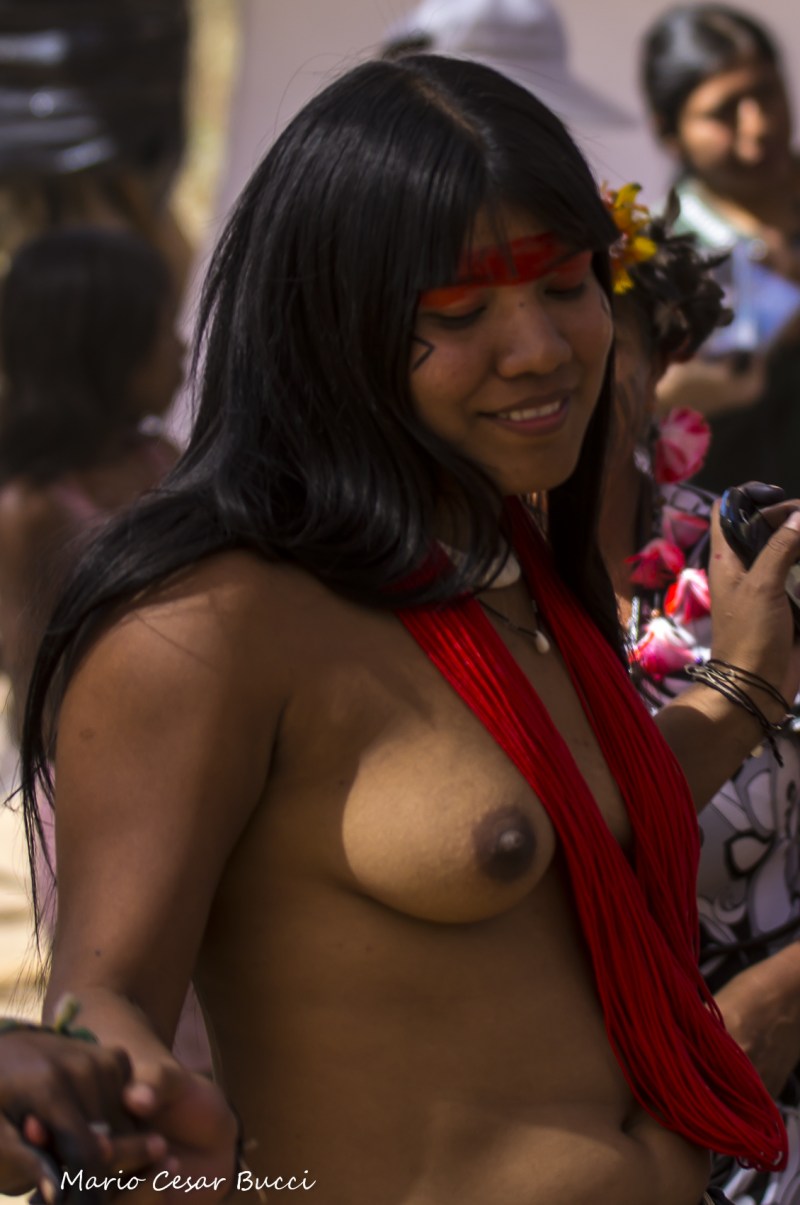 Girls Yavalapit without panties