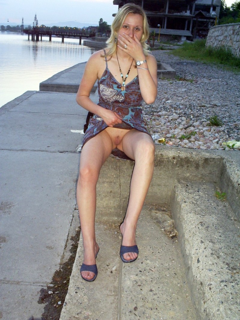 Girls go without panties private