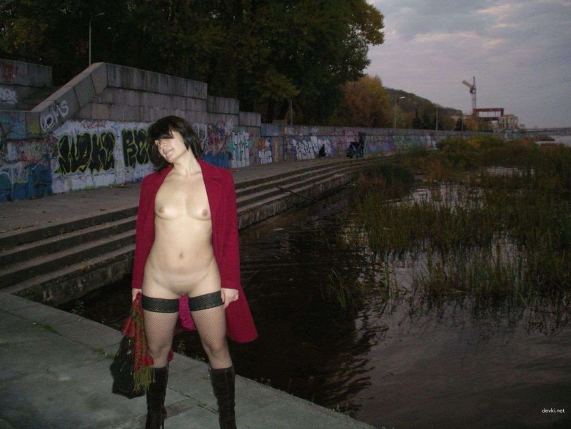 Private walks without panties