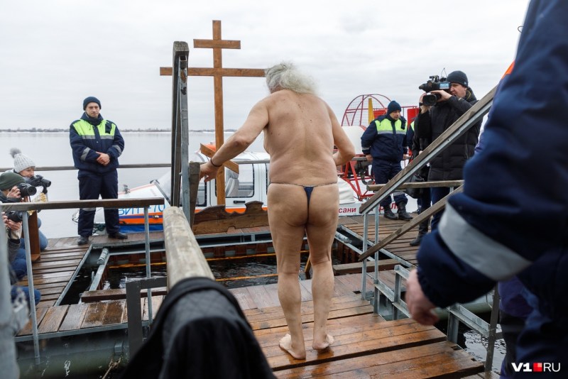 Epiphany bathing in underwear