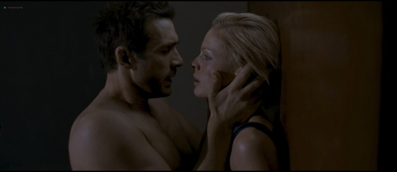 Kate Nauta Butt Scene in Nine Miles Down