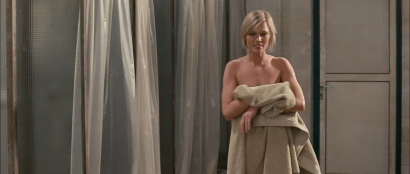 Horror at a depth of 9 miles Film 2009