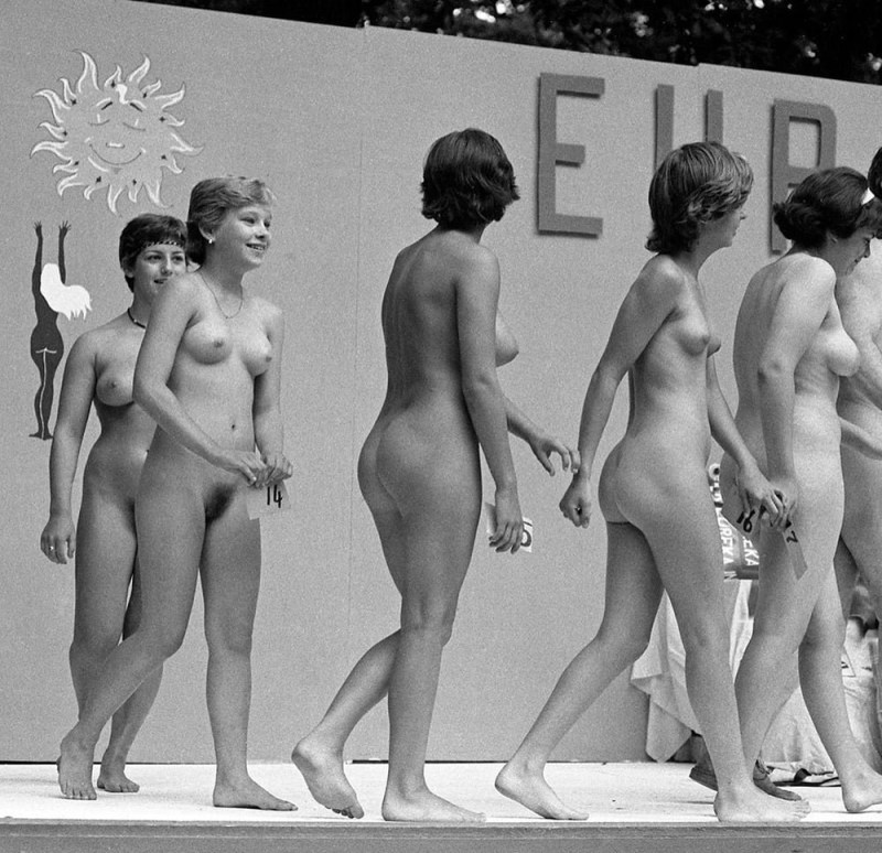 Nudist beauty contest