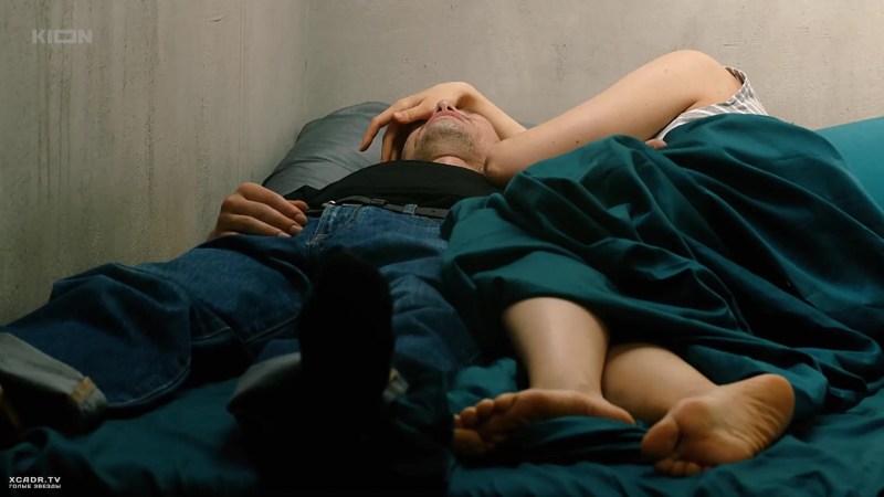 Yana smooth bed scene