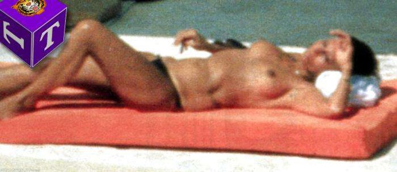 Naked Sophie Loren fucks