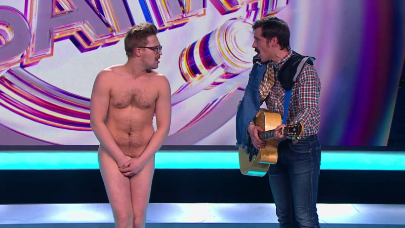Comedy Batle is naked