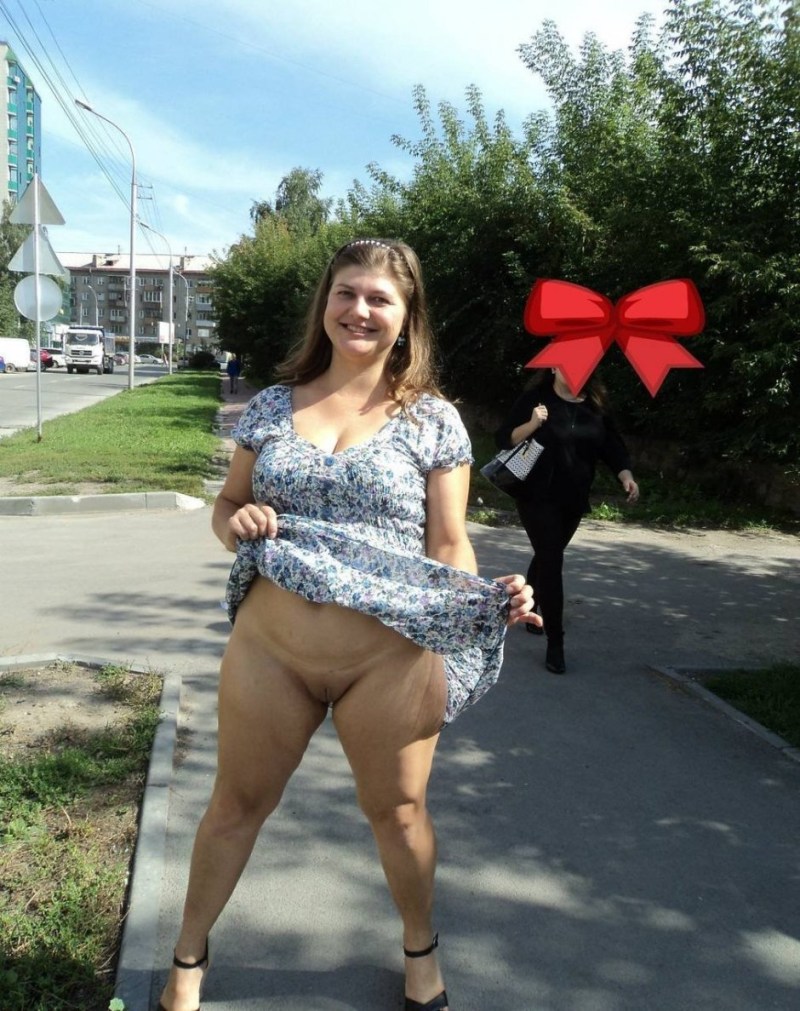 Bbw in a skirt without panties