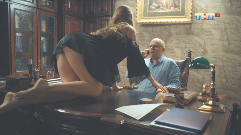 Alina Lanina bed stage