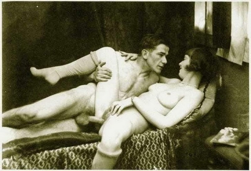 Old erotic poses