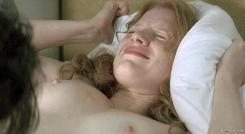 Actress Jessica Chaustain Nude