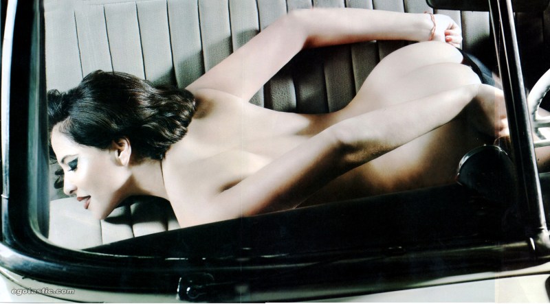 Jennifer Tilly Toples