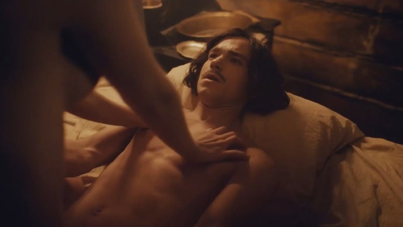 Julia Franz Gogol bed stage